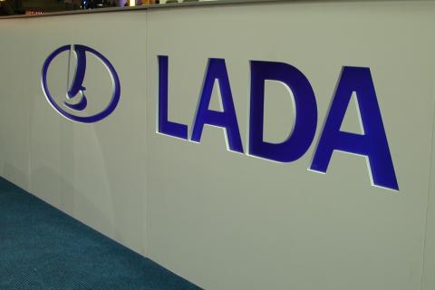 Продажи импортных автомобилей в России снизились на 23% — данные Минпромторга и ППК