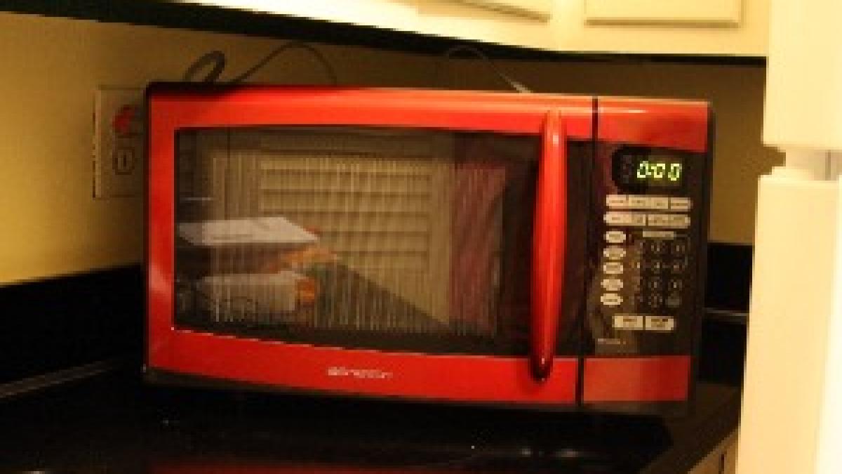 Red Emerson Microwave Red Emerson Microwave