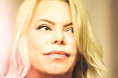 Яна Поплавская поддержала инициативу Андрея Свинцова о блокировке мата в интернете