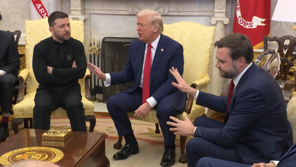 Президент США Дональд Трамп и Владимир Зеленский вступили в конфликт Президент США Дональд Трамп и Владимир Зеленский вступили в конфликт