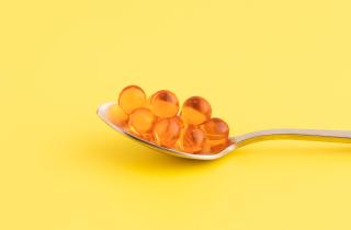 Витамин B12 помогает предотвратить анемию и поддерживает нервную систему — врачи