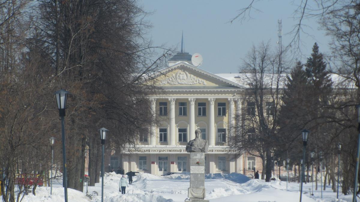 Сквер им. Наты Бабушкиной. Зима Сквер им. Наты Бабушкиной. Зима