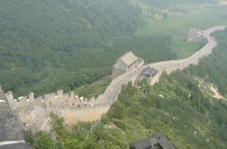 В эпоху династии Мин Великая Китайская стена представляла собой многоуровневую оборонительную систему с буферными зонами