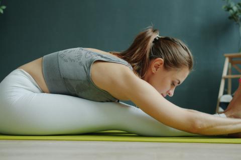 Эффективные домашние занятия без спортзала и дорогого инвентаря