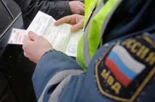 Водители обязаны иметь при себе ВУ, СТС и ОСАГО — автоюрист