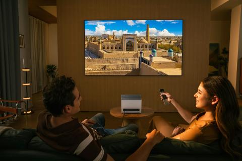 Техника больше не портит уют: пять способов превратить пустую панель телевизора в стильный декор