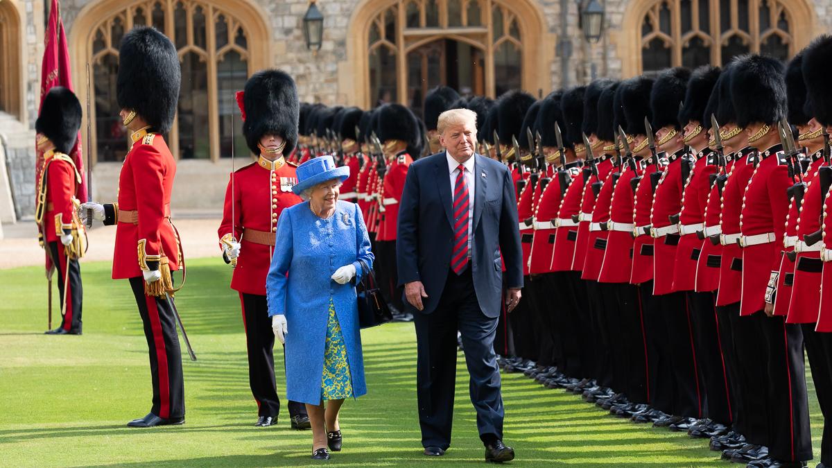 Трамп и Елизавета II Трамп и Елизавета II