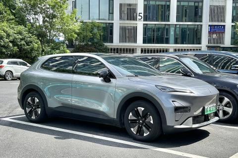 Changan Deepal S05 в Европе подорожал почти втрое из-за пошлин