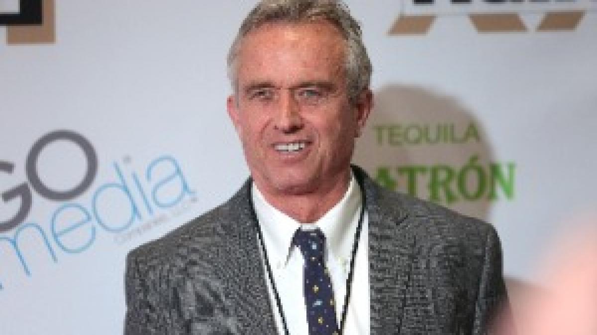 Robert F. Kennedy Jr. (32709718003)
