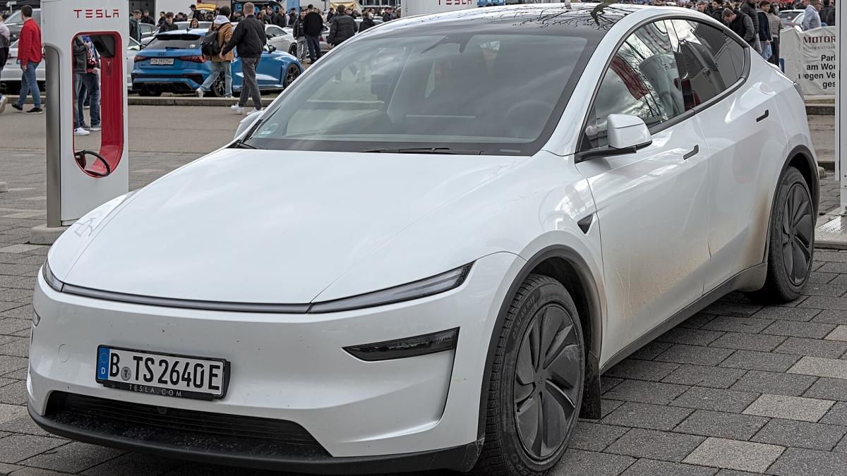 Tesla Model Y Tesla Model Y