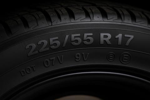 Автомобильные шины стали главным источником микропластика в водоёмах городов — Шима Зиаджахроми