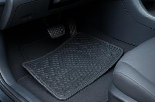 Одновременное нажатие газа и тормоза вызывает перегрев трансмиссии — владелец сервисного центра