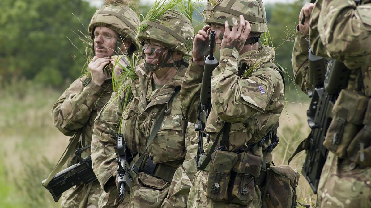 Солдаты армии Великобритании Солдаты армии Великобритании