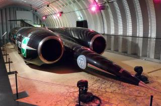 National Geographic: Thrust SSC побил звуковой барьер на пустынной трассе National Geographic: Thrust SSC побил звуковой барьер на пустынной трассе