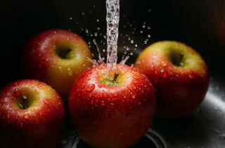 Специалисты компании Мелисса представили 3 рецепта с яблоками для всей семьи