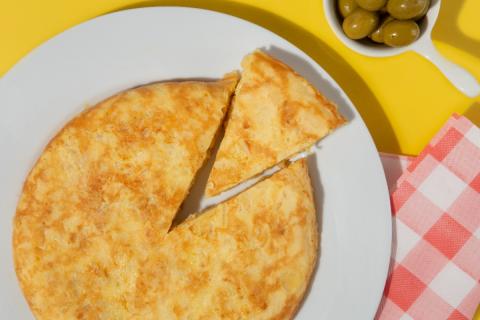 Хачапури с клубникой: новое летнее предложение в одном из минских ресторанов