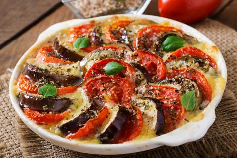 Как запечь баклажаны с мясом – простой рецепт от шеф-повара
