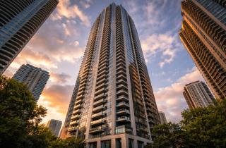 Правило двух этажей и мокрой тряпки: график уборки в многоэтажках существует вопреки лени УК