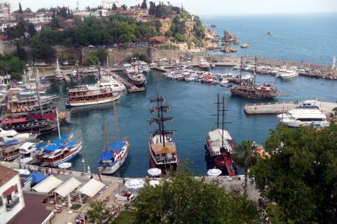 Число пятизвёздочных отелей Антальи превысило показатели Испании — Турпром