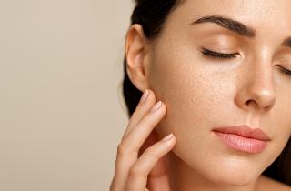 Пигментные пятна возникают при дефиците B12, считают дерматоли