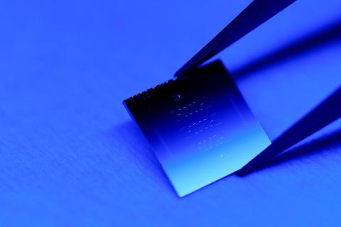 Новый сверхпроводящий кубит работает втрое дольше предыдущих — инженер Эндрю Хаук