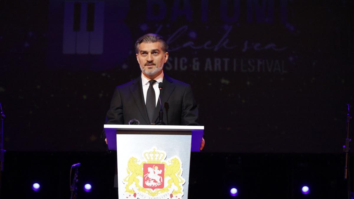 Михаил Кавелашвили