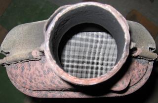 Удаление катализатора приводит к повышенному расходу топлива и ошибкам ЭБУ