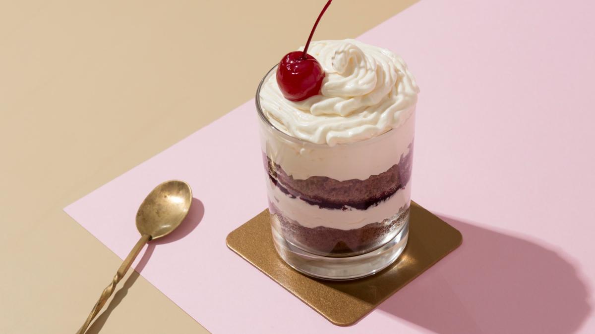 десерт в стакане