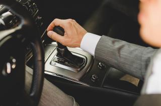 Спортрежим уменьшает нагрузку на автоматическую коробку передач при движении в заторе