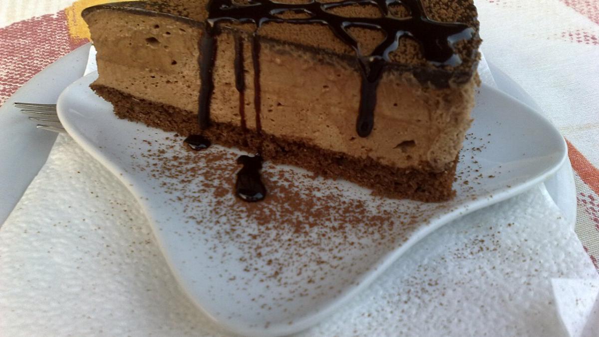 Шоколадный муссовый пирог