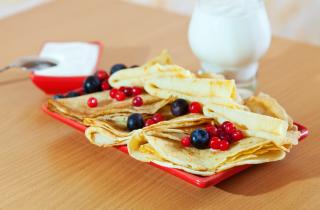 Достал сковороду к Масленице — первый блин больше не комом: помог простой приём