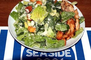 Историки гастрономии: салат Цезарь придумал итальянец Чезаре Кардини в Мексике в 1924 году