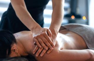 Утренний туман не такой уж безобидный: как регулярный массаж восстанавливает организм после стресса