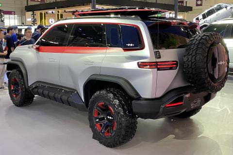 Новый Fangchengbao TAI 3: до 1200 км хода и управление дроном с панели