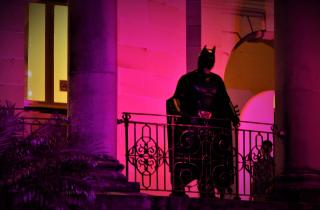 Учёные зафиксировали рост помощи беременным в метро при появлении Бэтмена — ScienceAlert