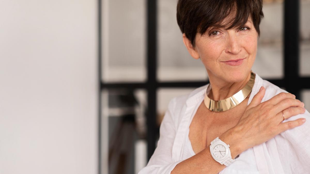 Пожилая женщина