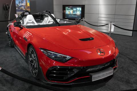 Mercedes-AMG вернул рядную 