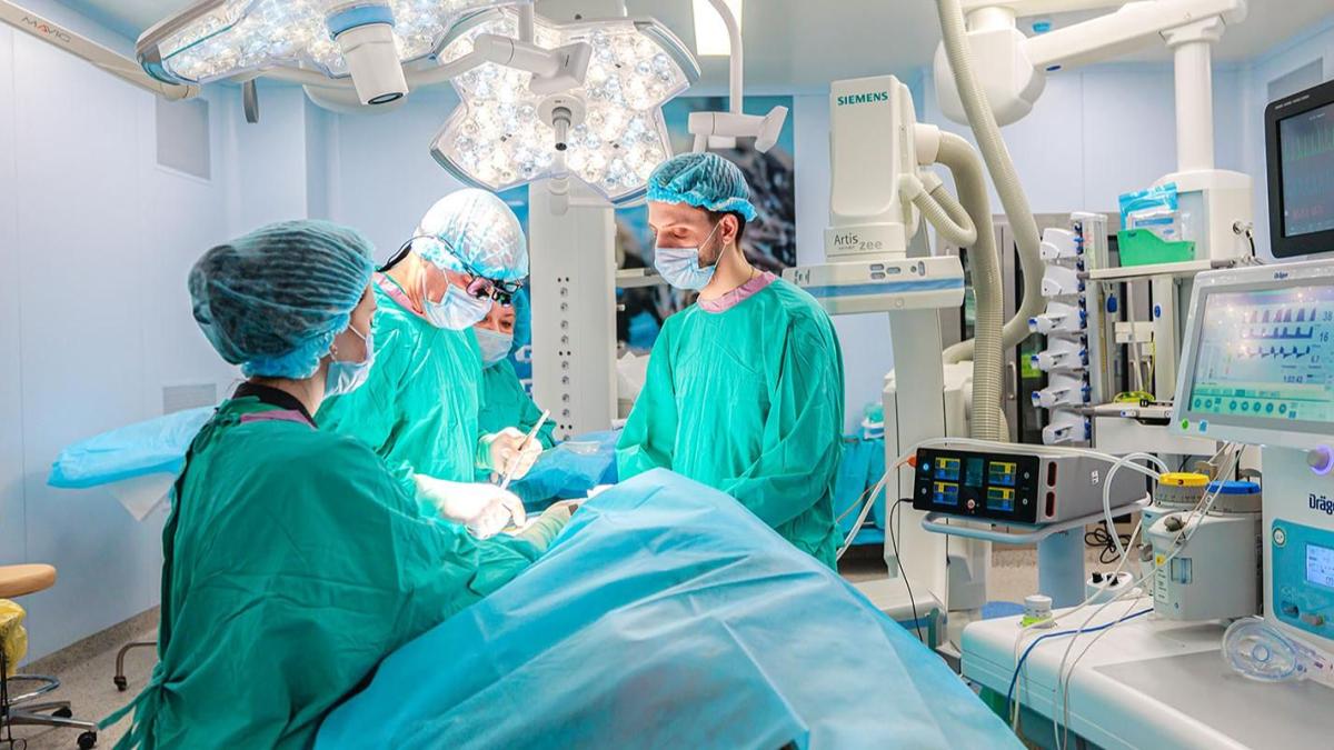 хирурги Первой градской