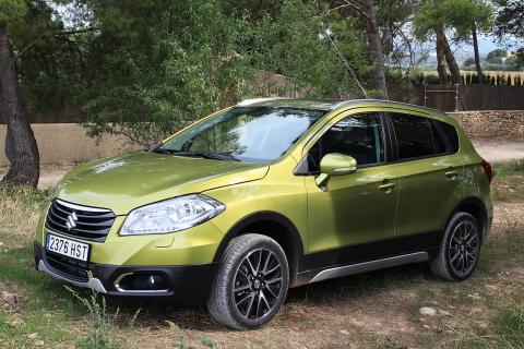 Журнал Quatro Rodas: Suzuki SX4 2012 признан одним из самых надёжных кроссоверов до 50 000 реалов Журнал Quatro Rodas: Suzuki SX4 2012 признан одним из самых надёжных кроссоверов до 50 000 реалов