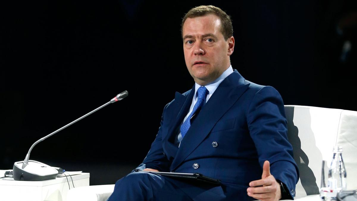 Дмитрий Медведев Дмитрий Медведев