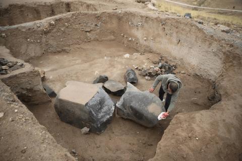 Археологи нашли древнейшую палеолитическую Венеру во Франции — возраст 27 000 лет
