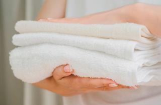 Банные полотенца нуждаются в стирке после 3–4 использований — Зак Позняк