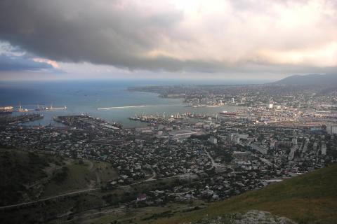 Новороссийск - город-герой с богатой военной историей на берегу Чёрного Новороссийск - город-герой с богатой военной историей на берегу Чёрного