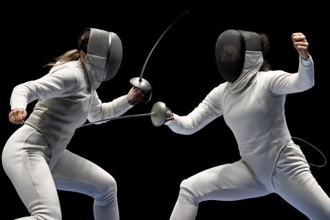 Фехтование укрепляет мышцы ног и ягодиц — мнение тренеров федерации фехтования