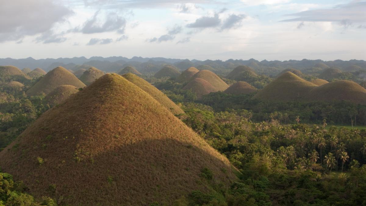 Шоколадные холмы