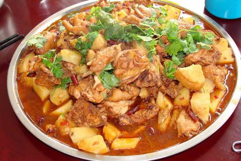Сравнение pulled chicken и pulled pork: калории, жиры и белки по исследованию университета Колорадо