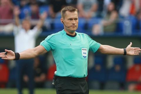Руководитель департамента судейства РФС Милорад Мажич объявил о повышении зарплат арбитров