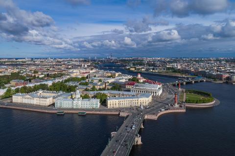 В Петербурге запустили первый в России водный маршрут воинской славы