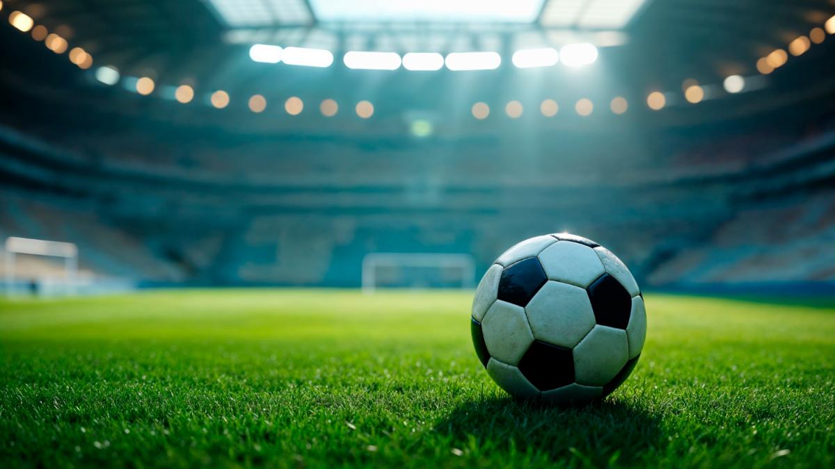 Футбольный мяч