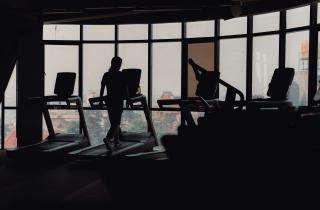 11% курганцев регулярно посещают спортзалы и секции — депздрав региона